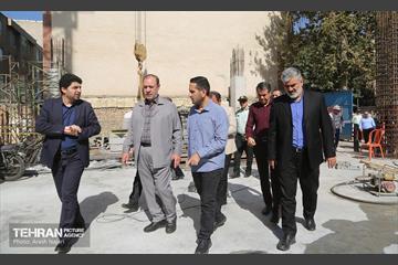 بازدید فرماندار تهران از طرح های عمرانی و خدماتی شهرداری منطقه ۱۰ 16