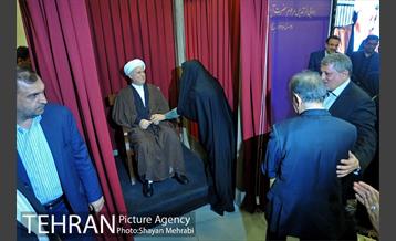 رونمایى از تندیس مرحوم حضرت آیت الله هاشمى رفسنجانى 37