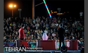 ویژه برنامه شب فیروزه ای در دریاچه شهدای خلیج فارس 34