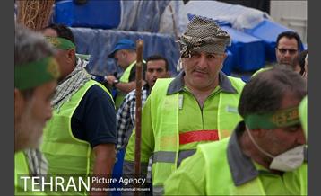 خدمات رسانی نیرو های خادم الحسین (ع) در کربلا 50