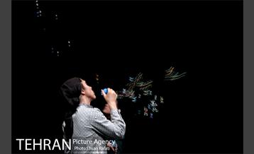 نمایش خانه‌اى در انتهاى خیابان بهار 28