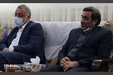 حضور شهردار تهران در منزل شهیدان خالقی پور 21