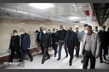بازدید اعضای کمسیون حمل و نقل شورای اسلامی شهر از ایستگاه مترو شهید رضایی 52