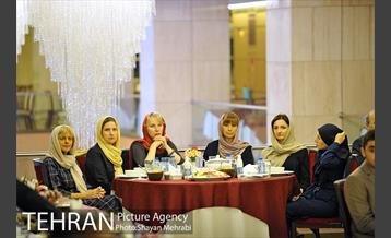 نشست سرپرست شهرداری تهران با میهمانان خارجی سی و یکمین نمایشگاه بین المللی کتاب  تهران 22