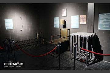 نمایشگاه عبرت در باغ موزه قصر 9