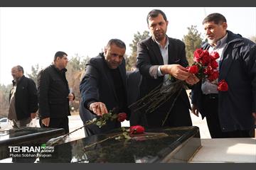 اختتامیه دومین کنگره شعر و داستان روایت پایداری 1
