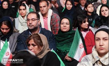 رویداد «شب ایران» در میدان انقلاب اسلامی 5