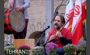 کنسرت گروه رستاک در میدان مشق 17