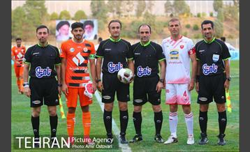 دیدار تیم‌های سایپا و پرسپولیس در لیگ برتر فوتبال ایران 13