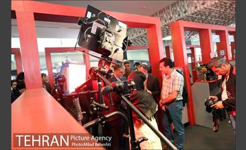 روز هشتم سی و هفتمین جشنواره جهانی فیلم فجر 10