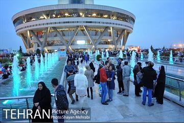 برج میلاد تهران در ایام نوروز 38