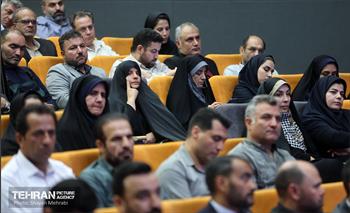 آیین تجلیل از برگزیدگان مناطق 22 گانه 55