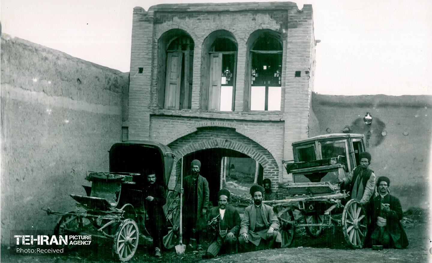 پست در گذر تاریخ 1