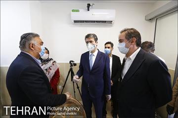 آئین افتتاحیه کلینیک بیماری های حاد تنفسی در میدان صادقیه  15
