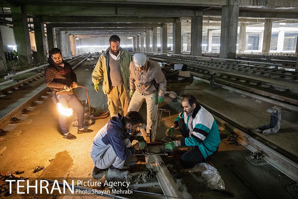 "پایانه اکباتان" اولین و تنها پارکینگ زیرزمینی قطارهای شهری 40