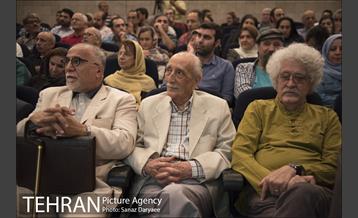 بیست و چهارمین «تولد ماه»‎ 24