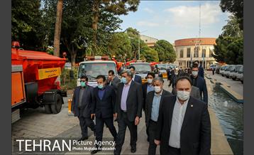 بازدید شهردار تهران از تجهیزات سازمان پسماند صالح آباد 12