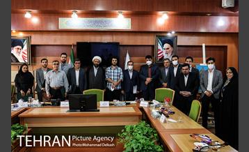 نشست هم اندیشی و تعاملی مدیریت شهری با نخبگان محلی منطقه 17 27