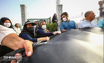 اهتزاز اَبَر پرچم متبرک ابا عبدالله حسین(ع) 8