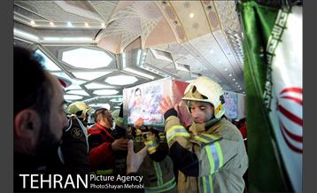 تشییع شهدای آتش نشان در شبستان مصلی 5