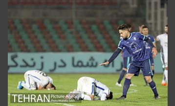 دیدار تیم های فوتبال پیکان و استقلال تهران 38