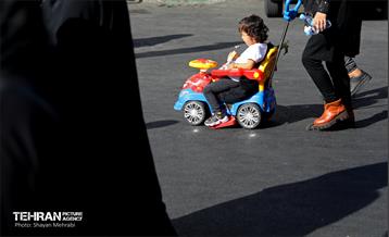 حضور کودکان در مراسم پیاده روی جاماندگان اربعین حسینی(ع) 3