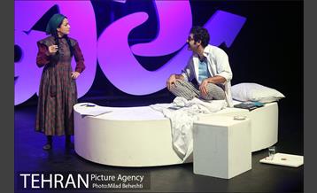 نمایش شب دشنه های بلند‎ 7