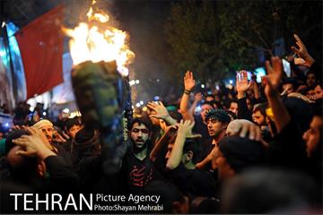مشعل‌گردانی در دولت آباد تهران 25