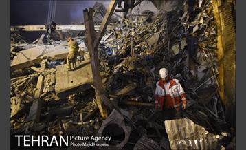 امداد رسانی شبانه در حادثه پلاسکو 12