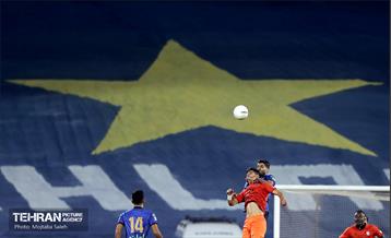دیدار تیم های فوتبال استقلال تهران و مس کرمان 17