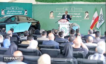 آیین ورود ۱۰۰۰ دستگاه تاکسی برقی به ناوگان حمل و نقل عمومی شهر تهران 19