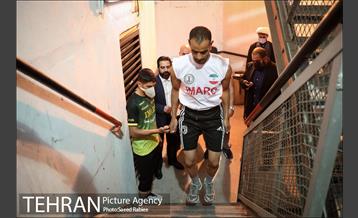 ثبت رکورد پله نوردی در برج میلاد 11