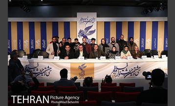 نشست خبری فیلم مردن در آب مطهر 15