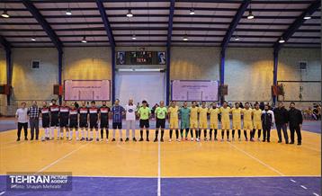 فینال مسابقات فوتسال جام اردی‌بهشت 42