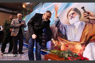 حضور شهردار تهران در حسینیه جماران تهران 22