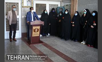 لحظه سال تحویل در بهشت زهرا(س) 8