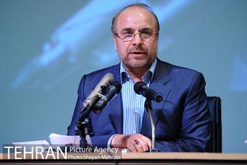 حضور شهردار تهران در دانشگاه شهید بهشتی در روز دانشجو 9
