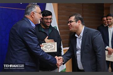 مراسم تقدیر از عملکردهای برتر و منتخبین نمایشگاه شهر-یاران 34