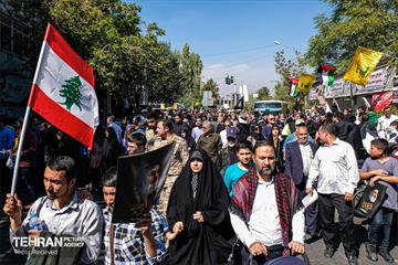در حاشیه نماز جمعه تهران به امامت رهبر انقلاب 29