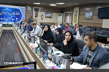 بازدید مدیر اداره کل سرمایه انسانی از منطقه 20 34