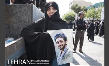 تشییع پیکر مطهر شهید محسن حججی 17