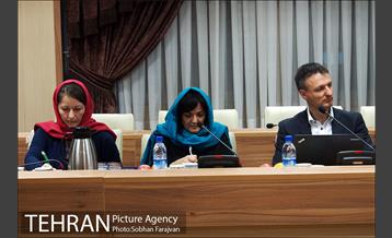 اولین نشست کمیته خواهر شهری تهران و بوداپست 13