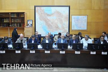 جلسه کمیسون عمران مجلس شورای اسلامی با حضور شهردار تهران 17