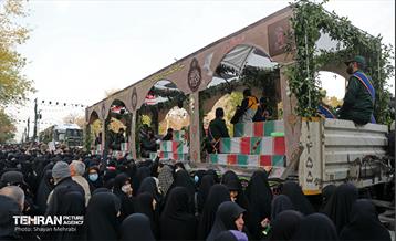 تشییع پیکر ۲۰۰ شهید گمنام دفاع مقدس در تهران 34