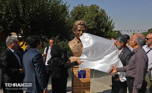 رونمایی از سردیس دکتر ضیاءالدین یزدیان 12