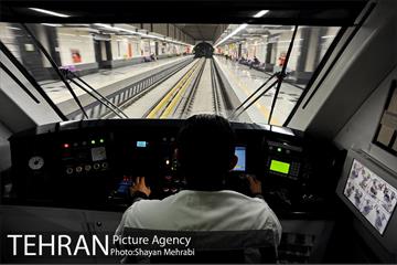 شبگردی اصحاب رسانه در خط 7 مترو تهران 46