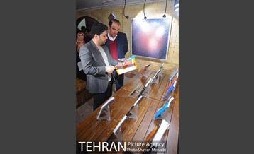 تقدیر از همکاران نویسنده و رونمایى از دوهفته نامه همگامان 35