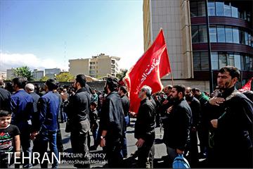 عزاداری عاشورا در میدان شهید طهرانی مقدم 6