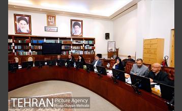 نخستین جلسه مجمع ٥١ نفره امید با حضور شهردار و استاندار تهران 31