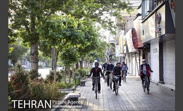 پویش سه شنبه های بدون خودرو در منطقه 8